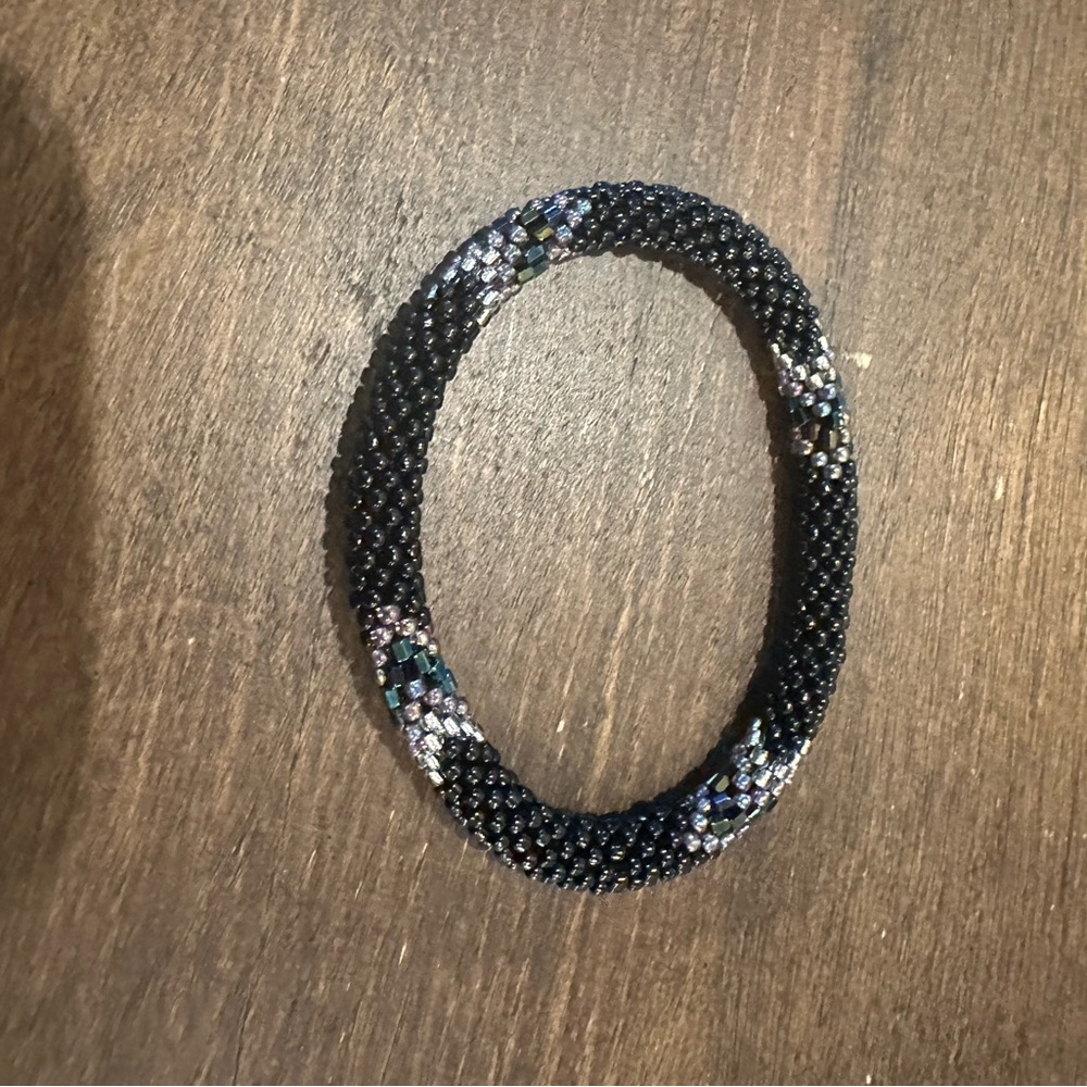 Elegant Black and Silver Beaded Bracelet